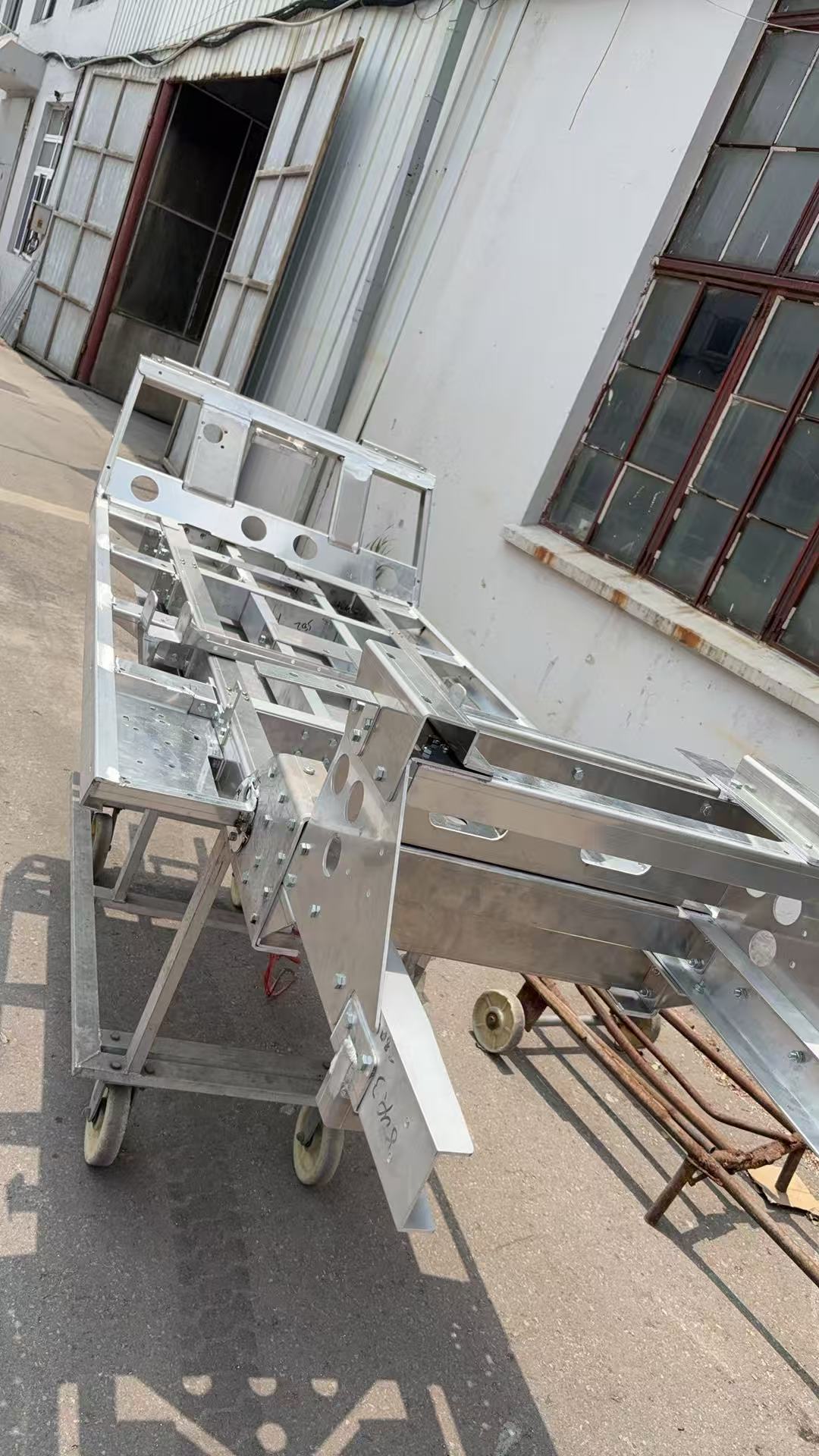 鋁合金車(chē)架底盤(pán)